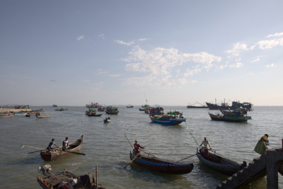 Boote auf dem Sakrokeya in Sittwe